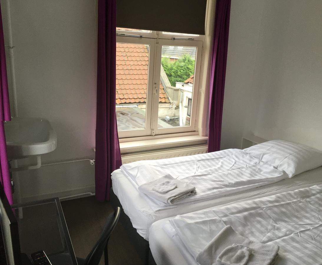 Hotel Bij Verhoeven Zevenbergen Buitenkant foto